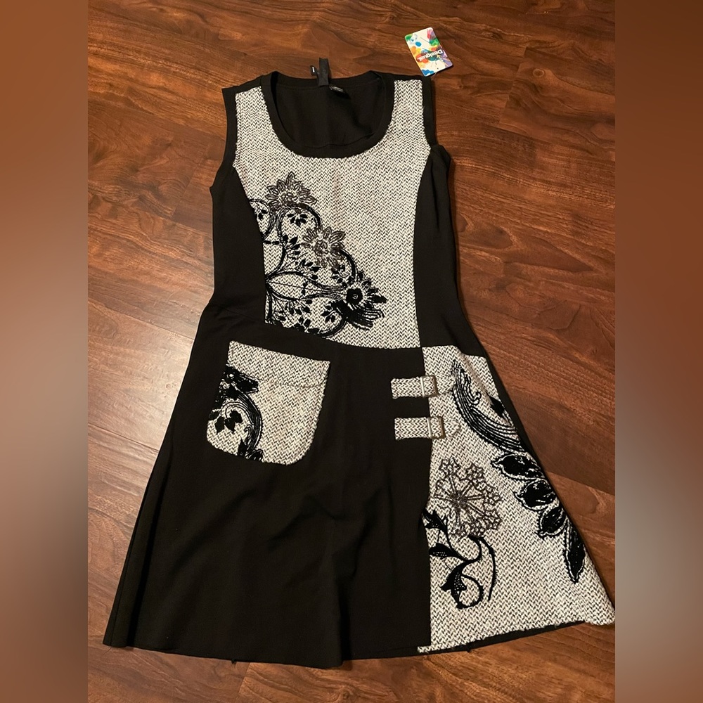 Desigual - black and white patch dress